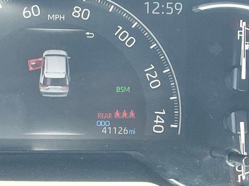 Used 2024 Toyota RAV4 XLE FWD image 10