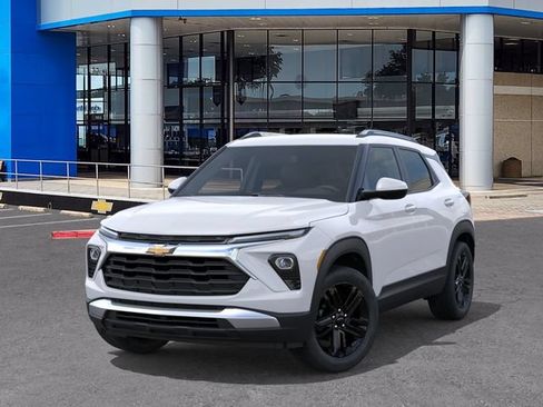 New 2026 Chevrolet TrailBlazer LT w/ Convenience Package FWD image 6