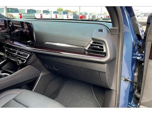 Used 2026 Chevrolet Traverse Z71 w/ Driver Confidence Package image 18