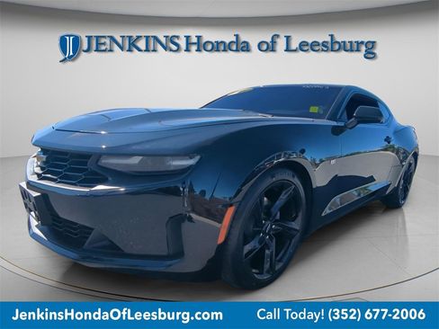 Used 2022 Chevrolet Camaro LT w/ Technology Package image 7