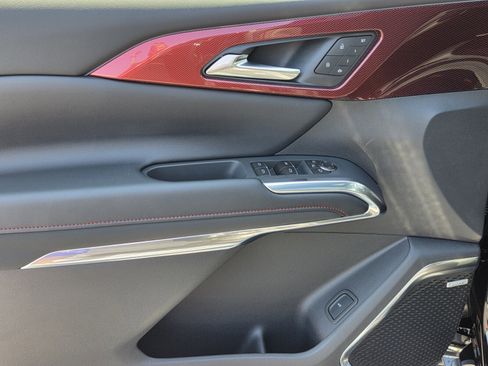 New 2026 Chevrolet Traverse RS w/ LPO, Floor Liner Package image 12