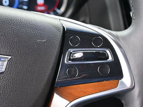 Used 2017 Cadillac Escalade ESV Luxury image 22