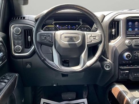 Used 2021 GMC Sierra 1500 Denali w/ Denali Premium Package AWD/4WD image 5