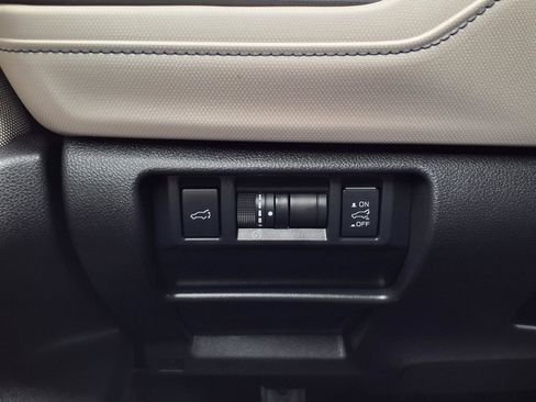 Used 2026 Subaru Forester Premium AWD/4WD image 10
