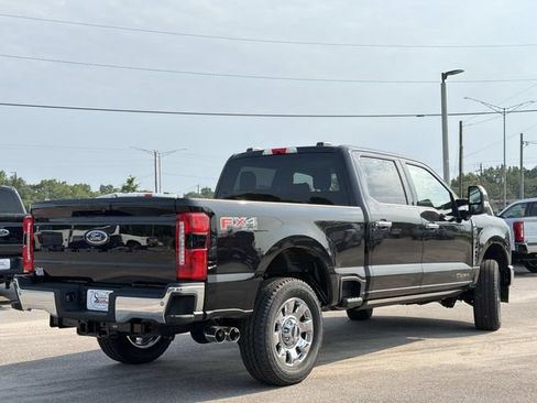 New 2026 Ford F250 Lariat w/ Chrome Package AWD/4WD image 7