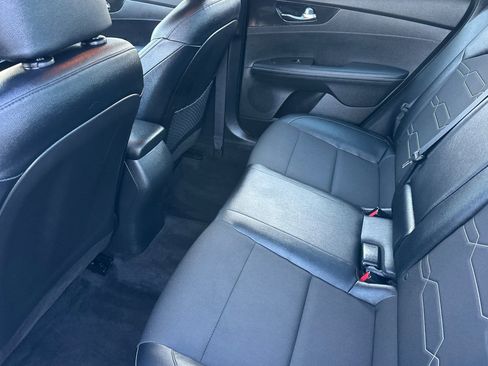 Used 2023 Kia Forte GT-Line w/ GT-Line Technology Package image 13