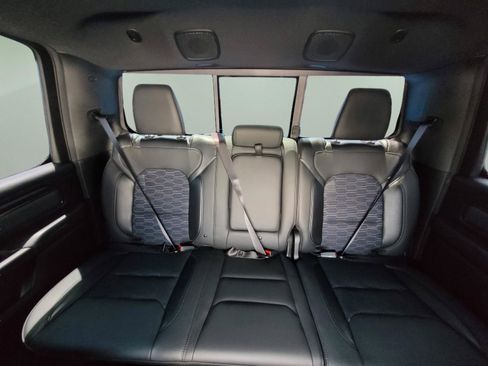 Used 2023 RAM 1500 Big Horn AWD/4WD image 17