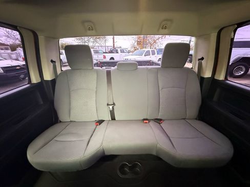 Used 2013 RAM 2500 Tradesman w/ Chrome Appearance Group AWD/4WD image 39