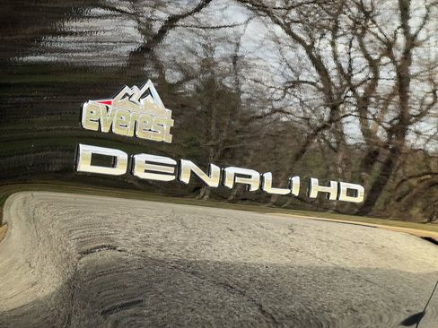 New 2026 GMC Sierra 2500 Denali w/ Denali Reserve Package image 18