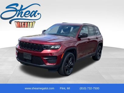 Used 2023 Jeep Grand Cherokee Altitude