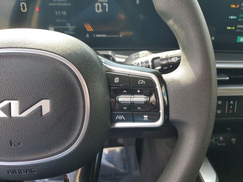 Used 2024 Kia Sorento LX image 22