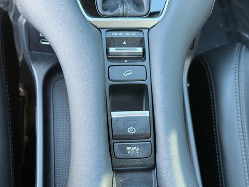 Used 2024 Honda HR-V EX-L image 27