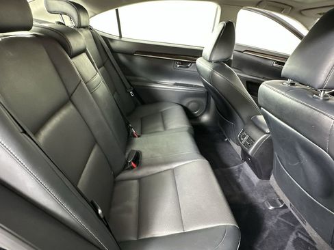 Used 2015 Lexus ES 350 w/ Premium Package FWD image 29