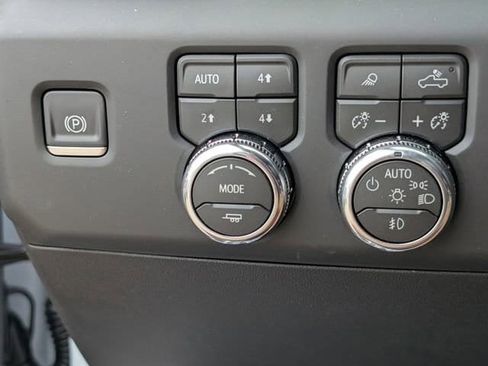 New 2026 GMC Sierra 1500 Denali Ultimate AWD/4WD image 17