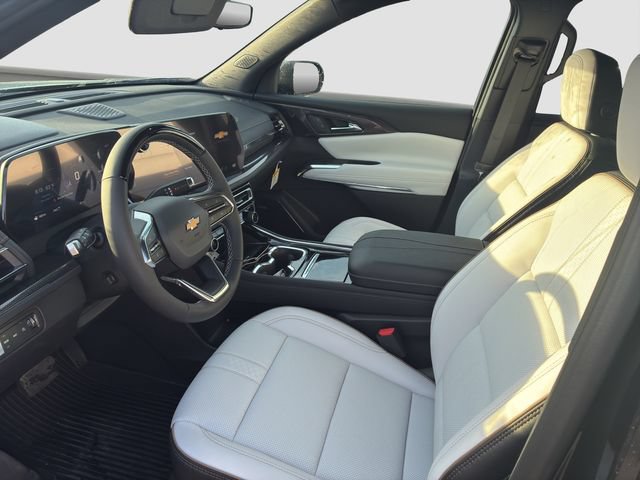 Used 2026 Chevrolet Traverse High Country w/ LPO, Floor Liner Package AWD/4WD image 10