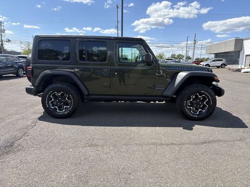 Used 2023 Jeep Wrangler Unlimited Rubicon 4xe w/ Cold Weather Group AWD/4WD image 7