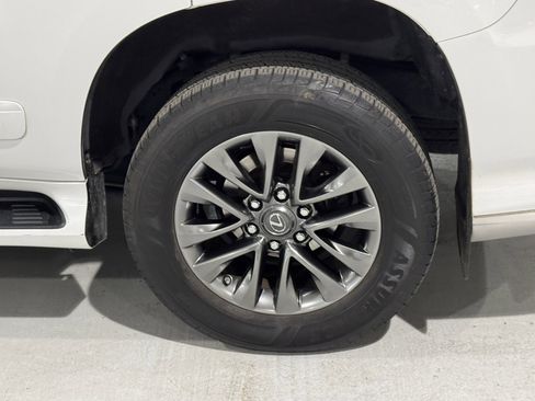 Used 2018 Lexus GX 460 Premium image 45