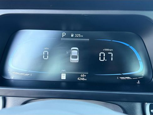 Used 2025 Hyundai Elantra Sport image 35