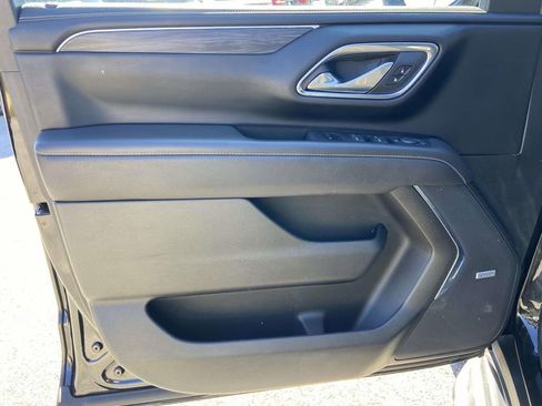 Used 2023 GMC Yukon SLT image 10