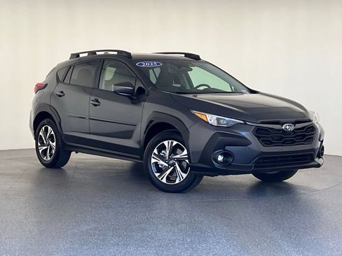 Used 2025 Subaru Crosstrek 2.5i Premium AWD/4WD image 41