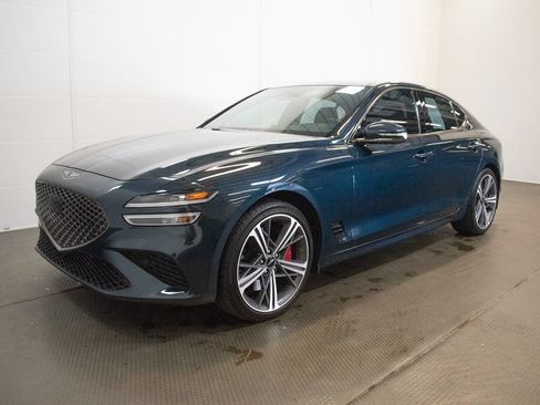 Used 2025 Genesis G70 3.3T Advanced AWD/4WD image 8