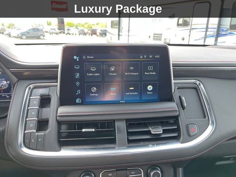 Used 2023 Chevrolet Tahoe RST w/ Sport Performance Package AWD/4WD image 18