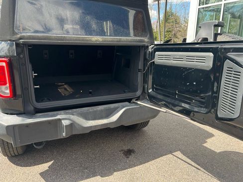 Used 2022 Ford Bronco 4-Door AWD/4WD image 16