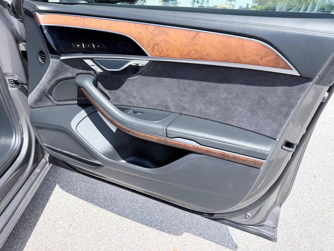 Used 2019 Audi A8 L 3.0T AWD/4WD image 21