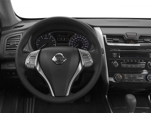 Used 2014 Nissan Altima 2.5 S image 9