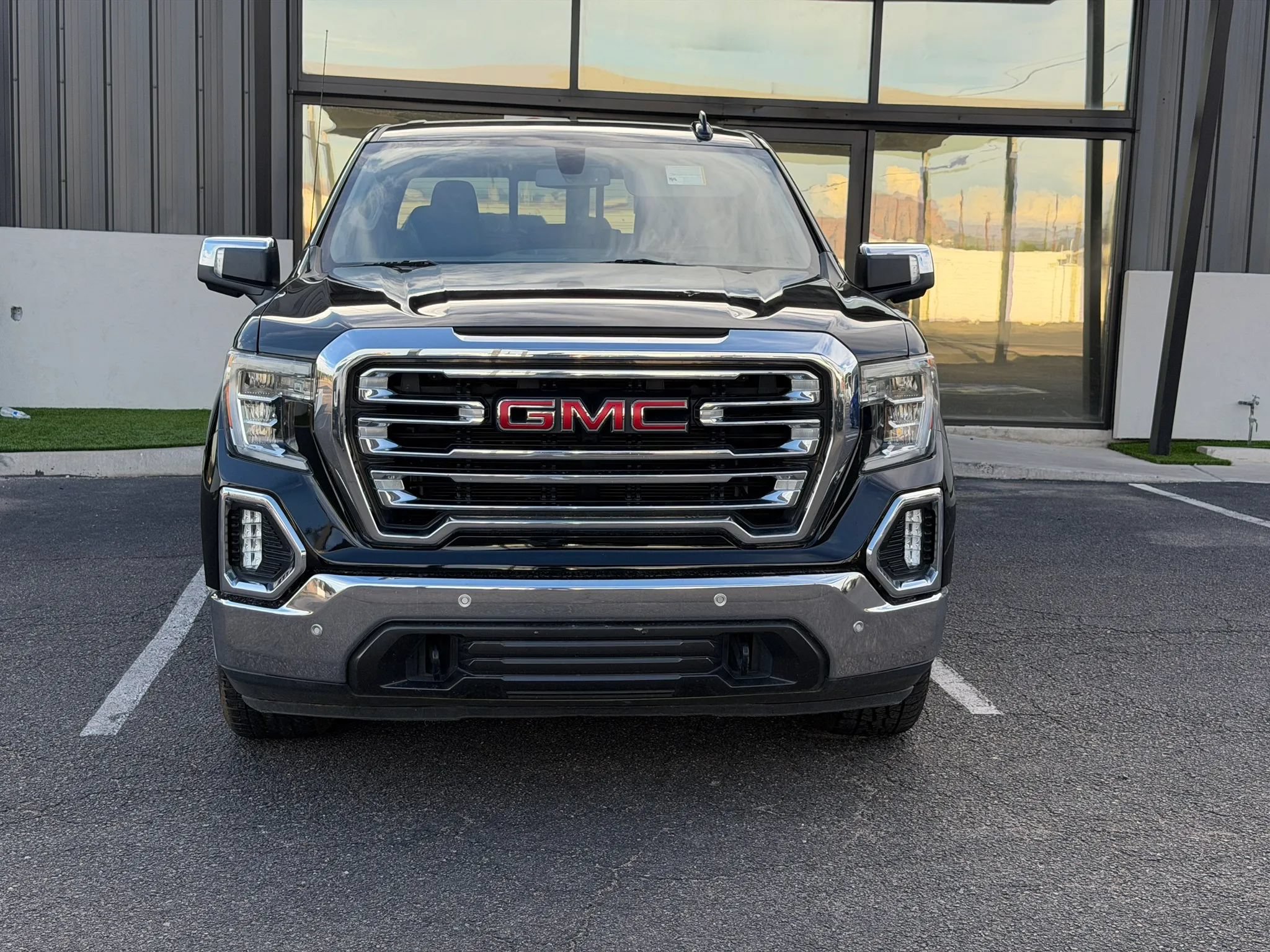 Used 2020 GMC Sierra 1500 SLT RWD image 13