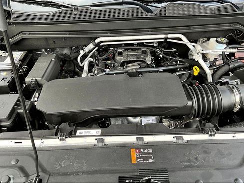 New 2026 GMC Canyon Denali image 11