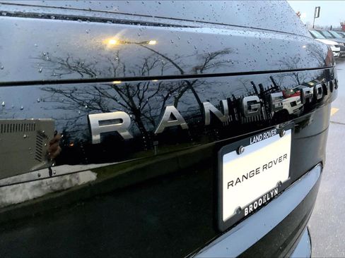 Used 2024 Land Rover Range Rover SE image 9