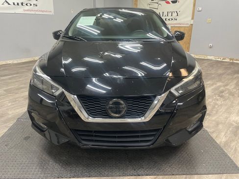 Used 2020 Nissan Versa SR w/ Convenience Package image 2