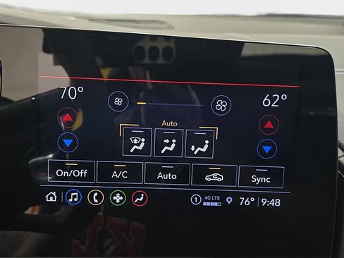 Used 2023 Chevrolet Corvette Stingray Convertible w/ Z51 Performance Package image 23