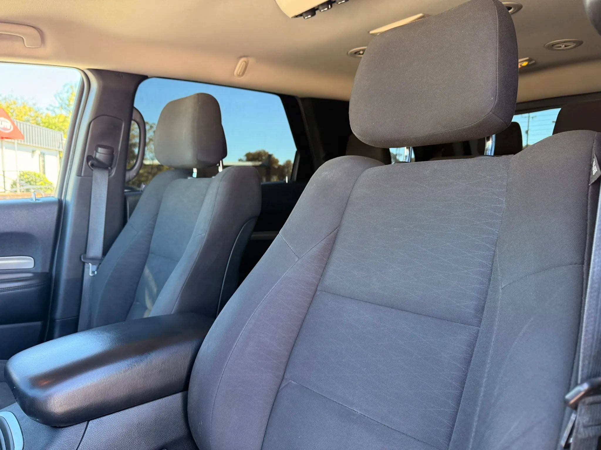 Used 2019 Dodge Durango SXT AWD/4WD image 12