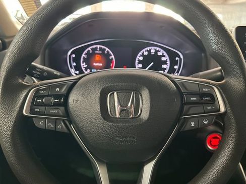 Used 2019 Honda Accord LX image 25