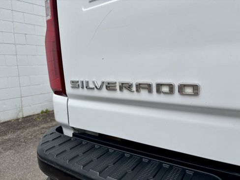 Used 2020 Chevrolet Silverado 2500 Custom w/ Custom Value Package AWD/4WD image 24