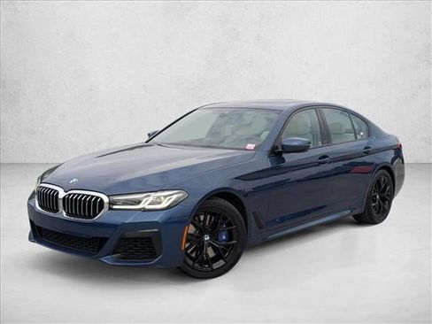 Used 2023 BMW 540i w/ M Sport Package image 1