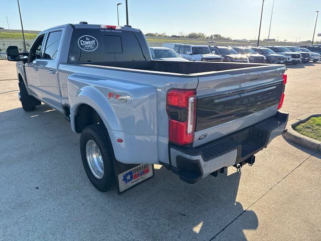 Certified 2026 Ford F350 Platinum AWD/4WD image 7
