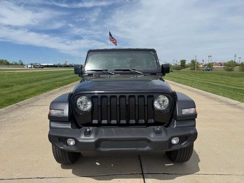 Used 2023 Jeep Wrangler Unlimited Sport AWD/4WD image 10