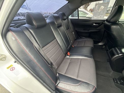 Used 2016 Toyota Camry LE image 22