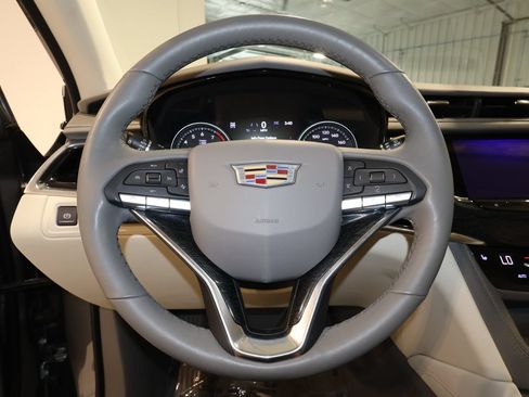 Certified 2022 Cadillac XT6 Premium Luxury w/ Technology Package AWD/4WD image 10