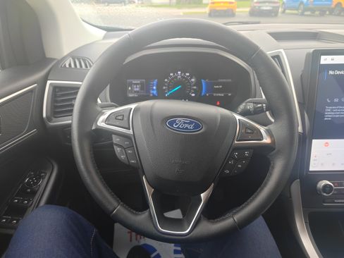 Used 2022 Ford Edge SEL w/ Convenience Package AWD/4WD image 13