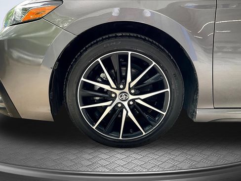 Used 2022 Toyota Camry SE FWD image 26