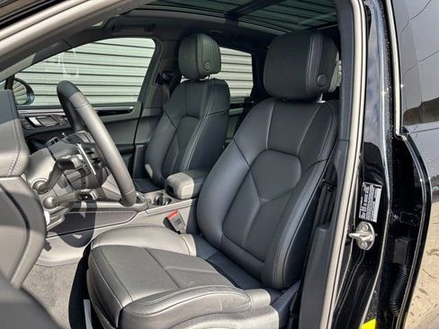 New 2026 Porsche Macan Turbo image 5