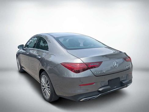 Used 2025 Mercedes-Benz CLA 250 4MATIC image 5