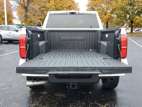 New 2025 Toyota Tacoma TRD Sport image 8