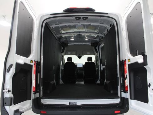 New 2026 Ford Transit 250 148 Medium Roof w/ Load Area Protection Package RWD image 13