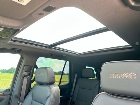 Used 2024 Chevrolet Tahoe High Country image 21