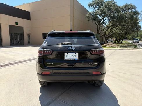 Used 2020 Jeep Compass Limited AWD/4WD image 4